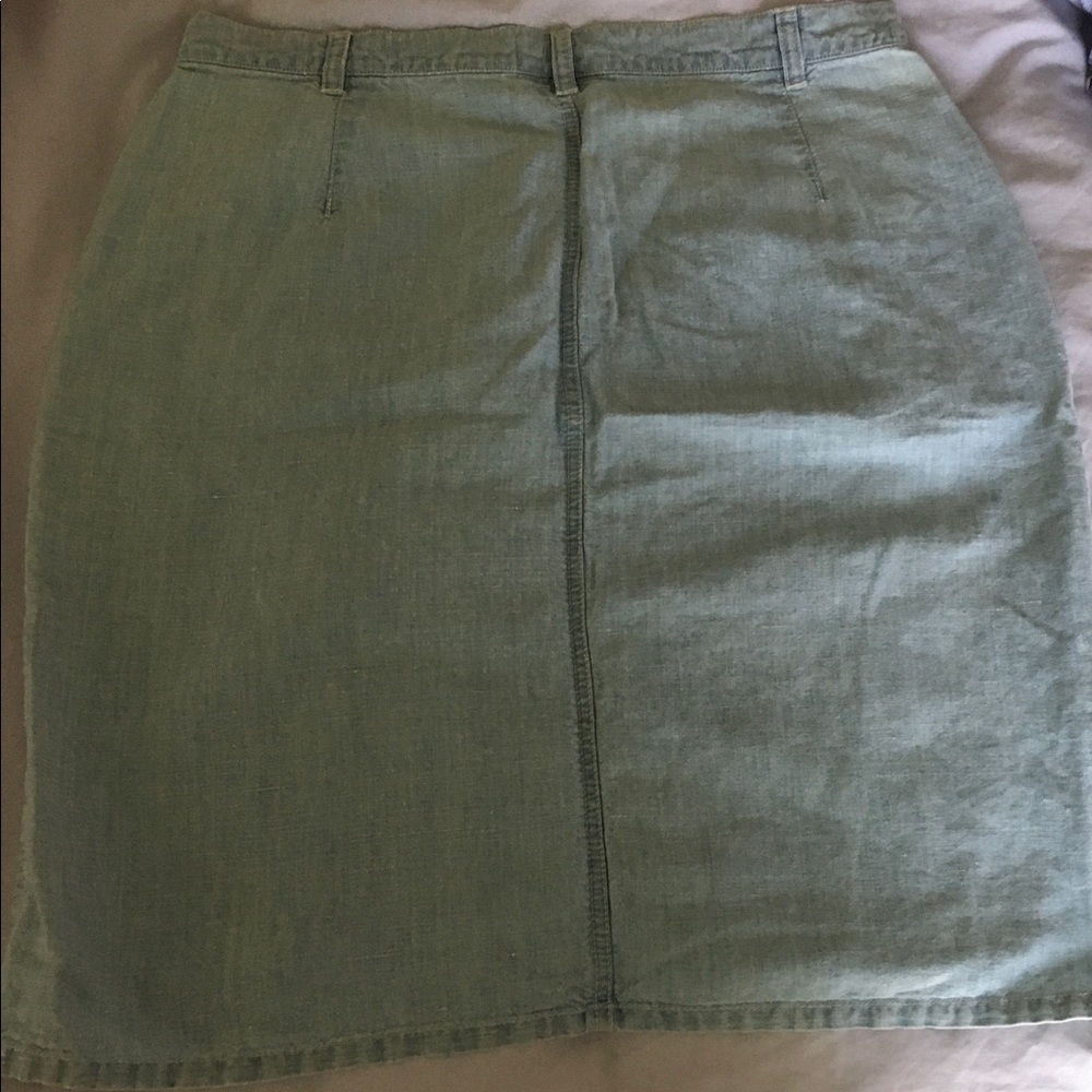 Skirt - Picture 2 of 2